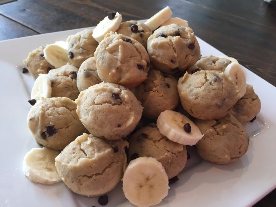 banana-chocolate-chip-muffins