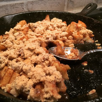 cast-iron-apple-crumble