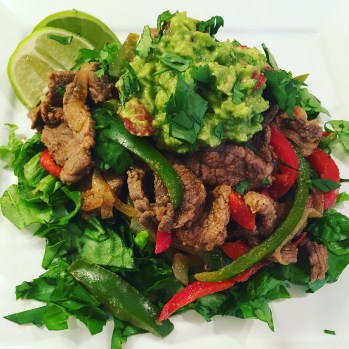 steak-fajita-salad